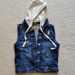 Womens Sleeveless Jean Jacket